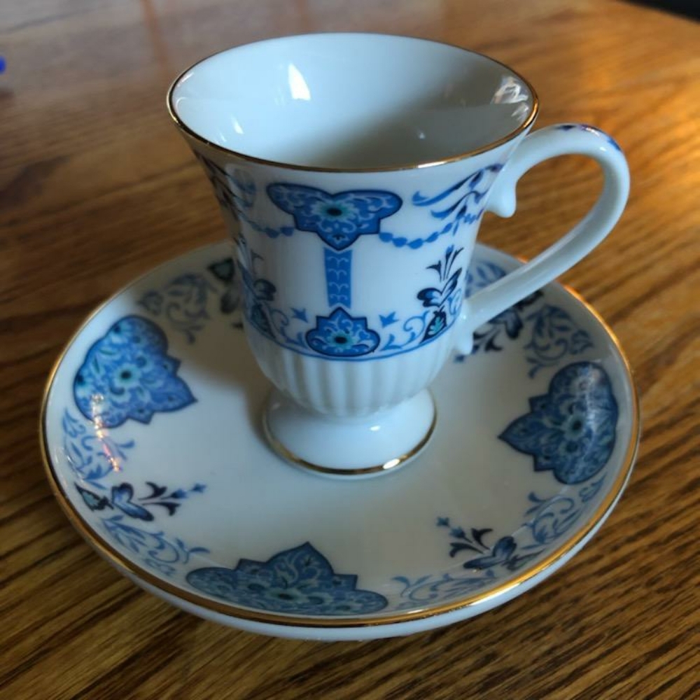 Avon European Tradition Cup & Saucer The Netherlands Collection Circa 1650 - Picture 12 of 12